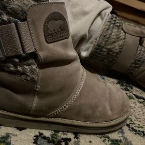 Sorel plaid campus boots